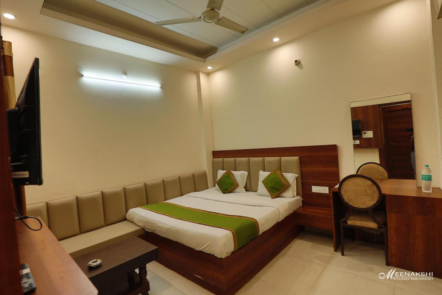 Hotel Haridev Roorkee Bagian luar foto