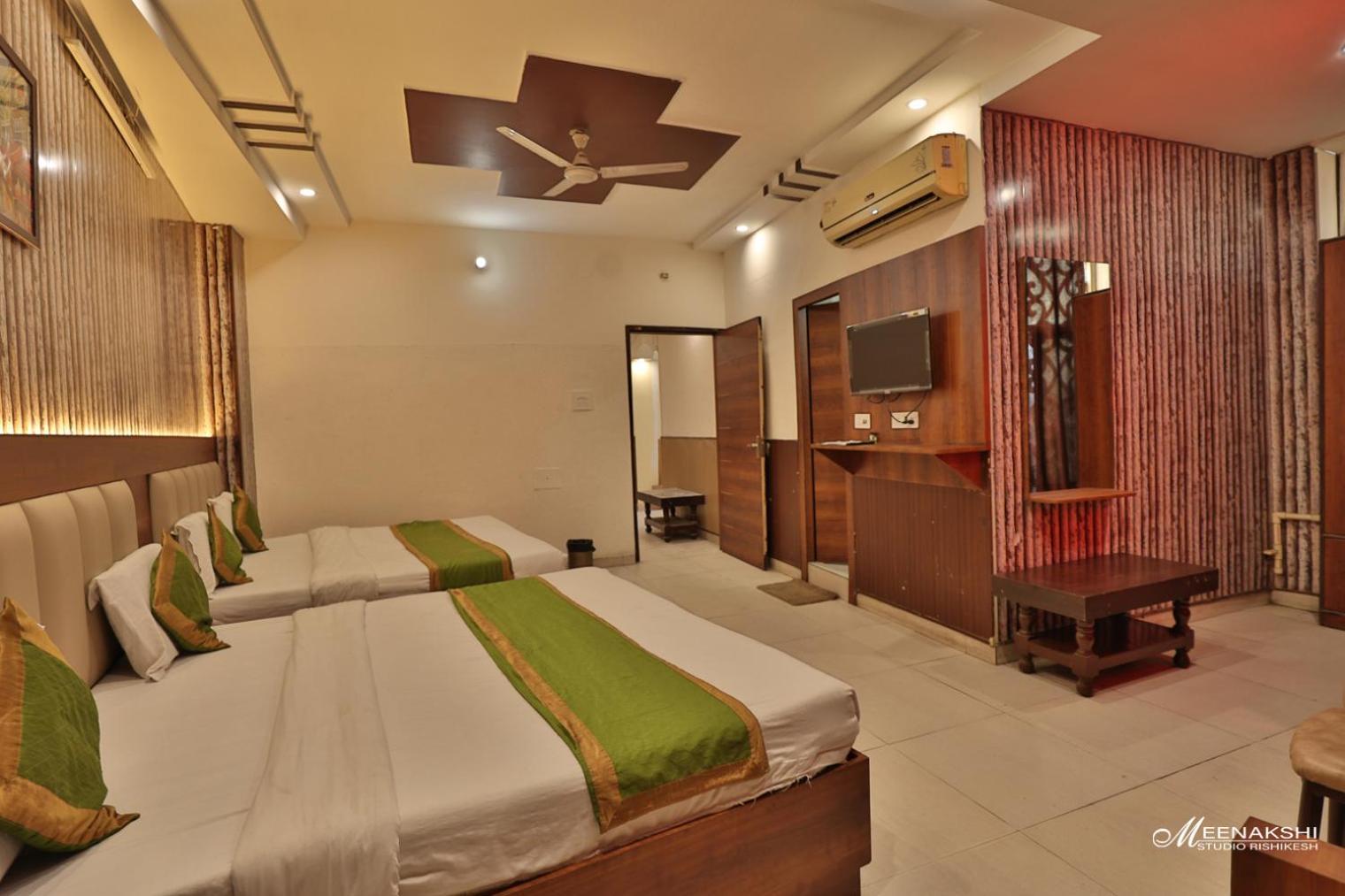 Hotel Haridev Roorkee Bagian luar foto