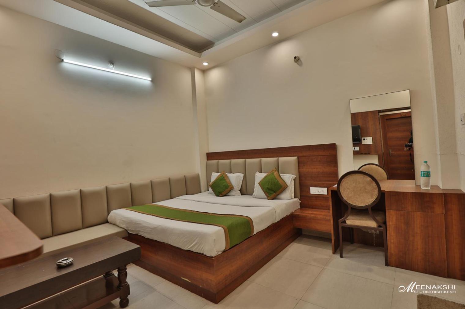 Hotel Haridev Roorkee Bagian luar foto